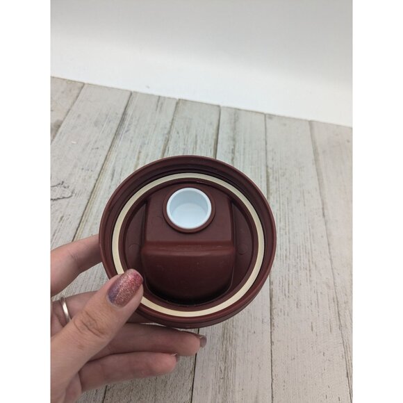 Vintage Rubbermaid Servin Saver Pitcher 4 Quart Jug Flip Top Lid 1 Gallon - Picture 6 of 7